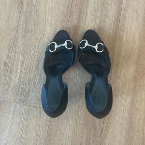 Gucci satin d’orsay crystal horsebit pump size 39never worn